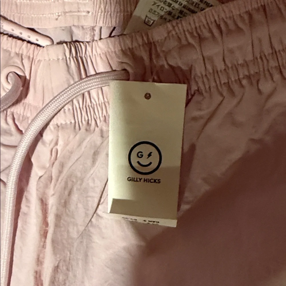 Gilly Hicks Pink Parachute Cargo Pants – Size M – NWT - Picture 4 of 4
